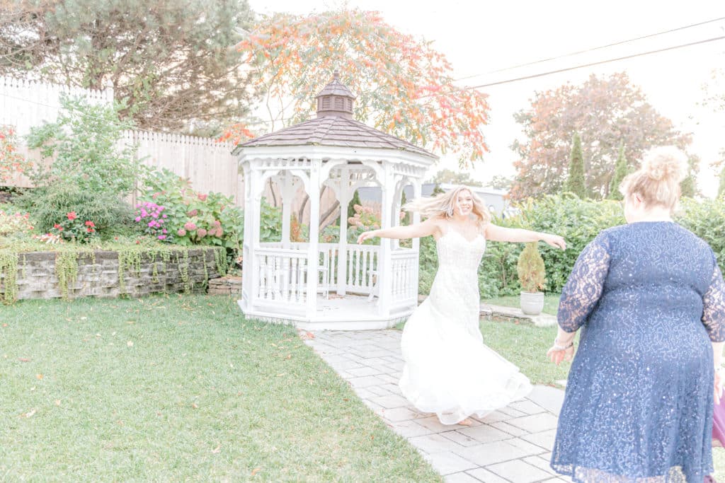 bride meets grandparents on Peaks Island at the Inn